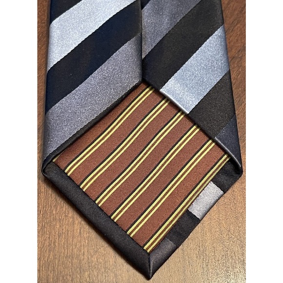 BCBG Attitude Black Gray Hand Made 100% Silk Men’s Neck Tie Made In China - Picture 2 of 9